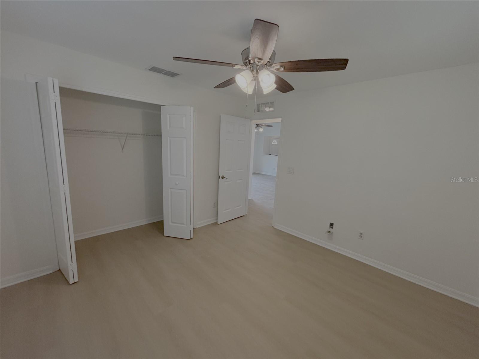 EMERALD POINT - Residential Lease