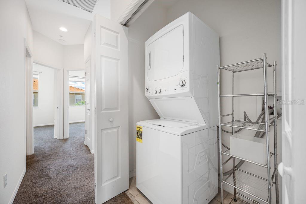 BAYOU GRANDE TOWNHOM - Residential Lease