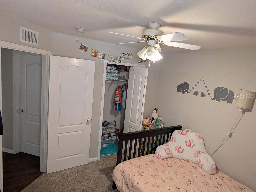 OAKS AT VALRICO - Residential