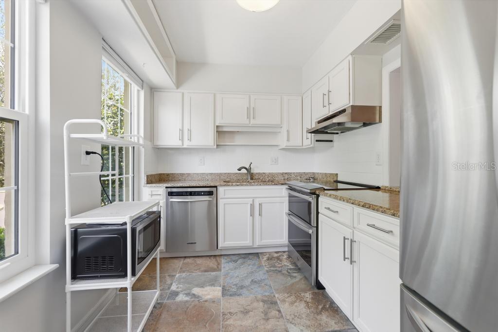 YORKFIELD SQUARE CONDO - Residential