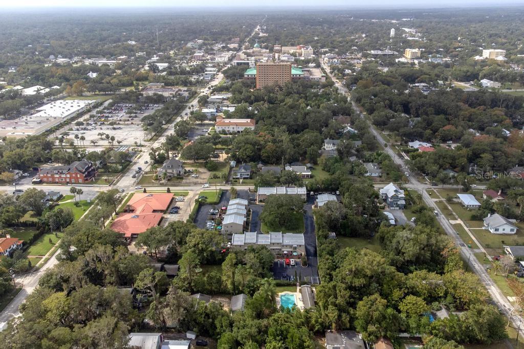 YORKFIELD SQUARE CONDO - Residential