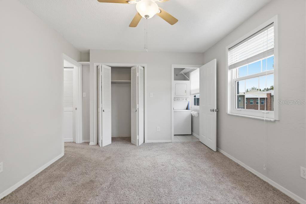YORKFIELD SQUARE CONDO - Residential