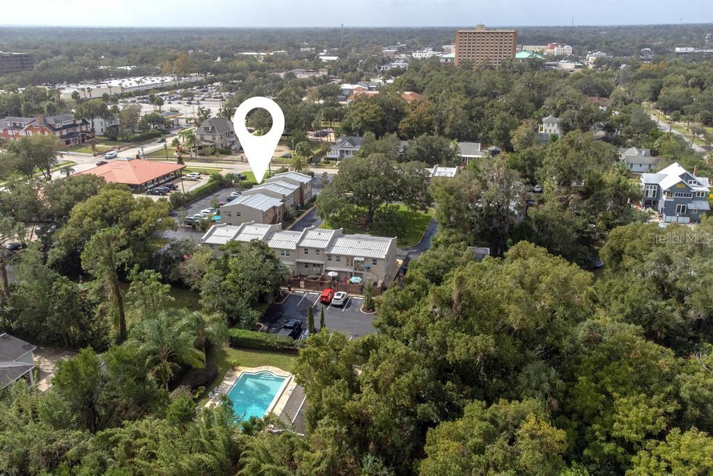 YORKFIELD SQUARE CONDO - Residential