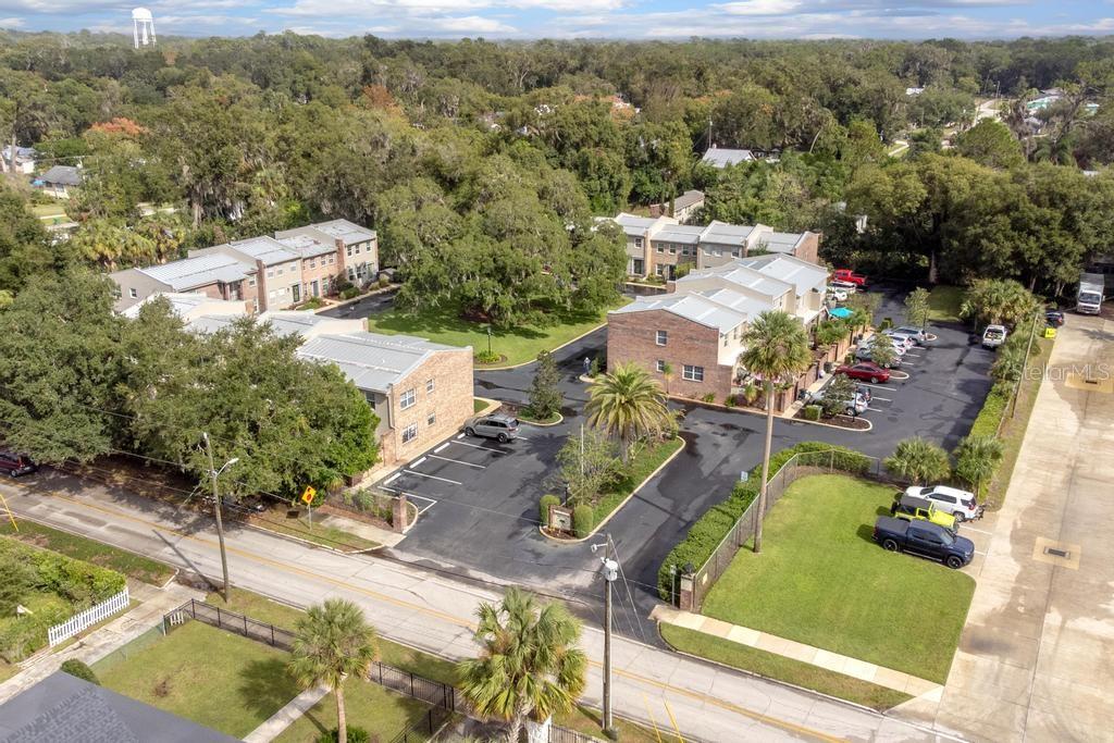YORKFIELD SQUARE CONDO - Residential