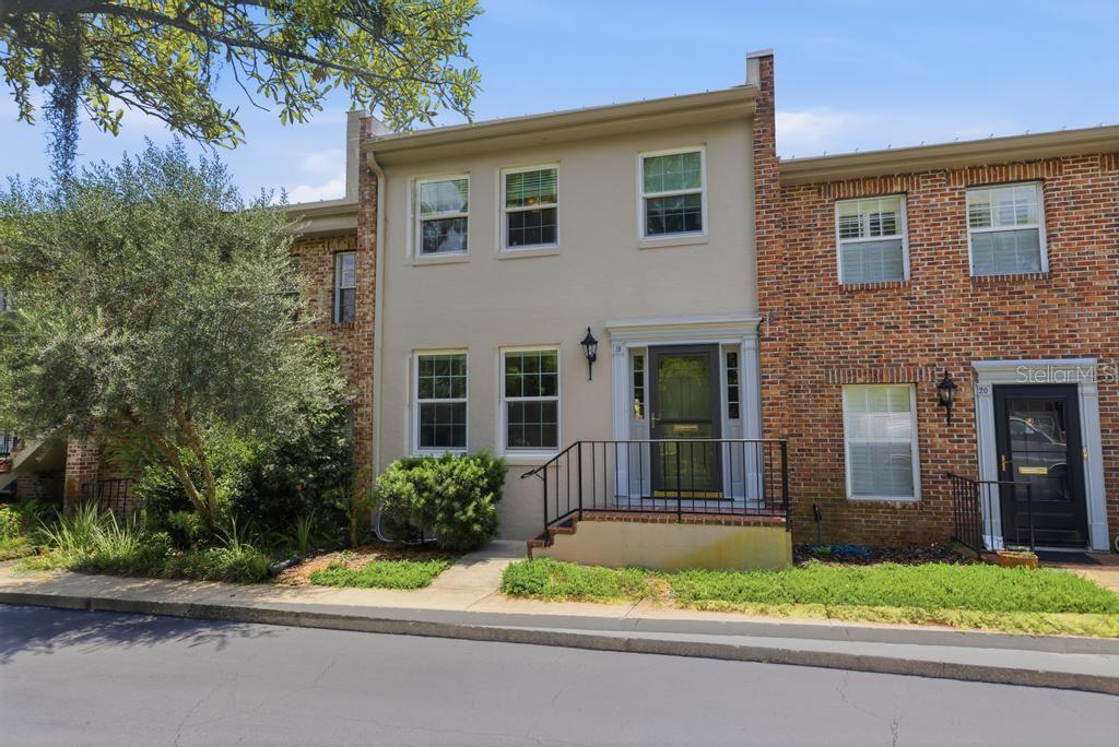 YORKFIELD SQUARE CONDO - Residential