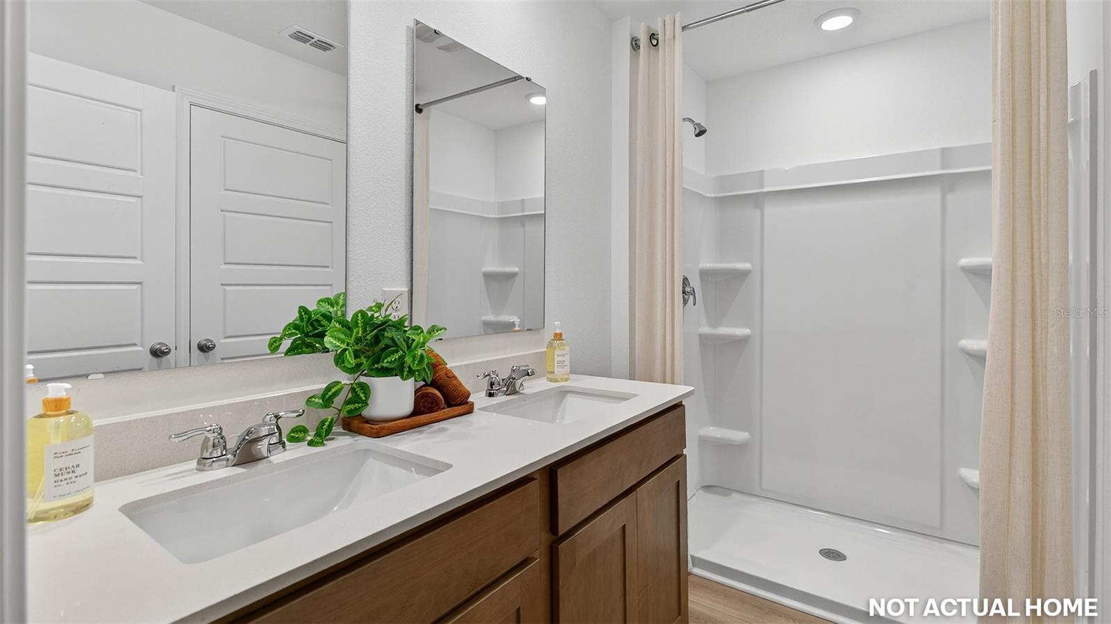 GRAND RESERVE AND GOLF CLUB - Residential