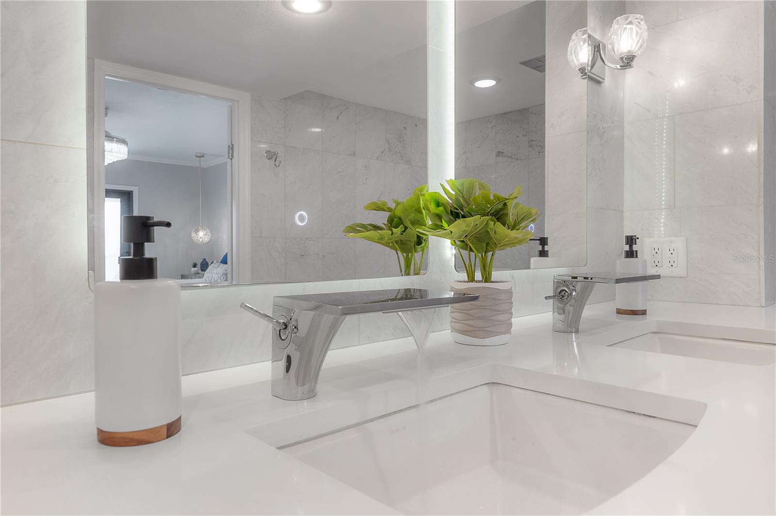 THE PINNACLE APTS A CONDO - Residential