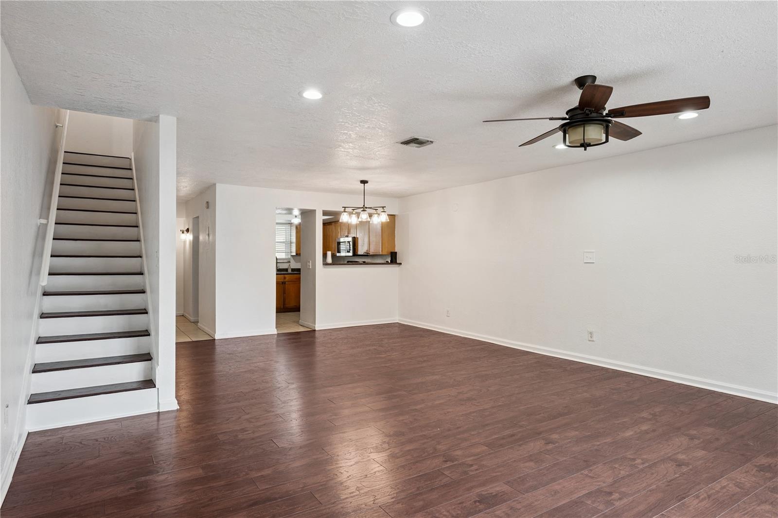 STRATFORD A WINTER PARK CONDO - Residential