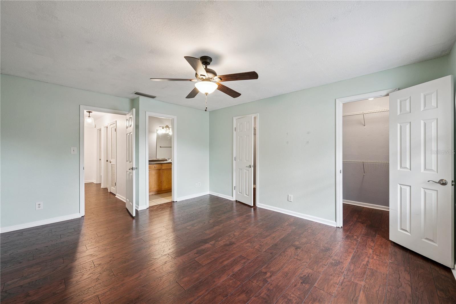 STRATFORD A WINTER PARK CONDO - Residential