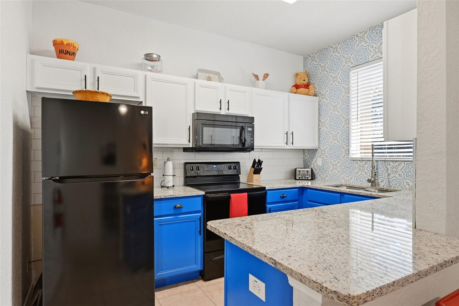 REGAL OAKS AT OLD TOWN - Residential