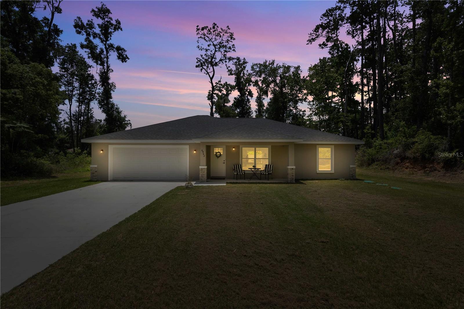 BELLEVIEWS SUNNY SKIES - Residential