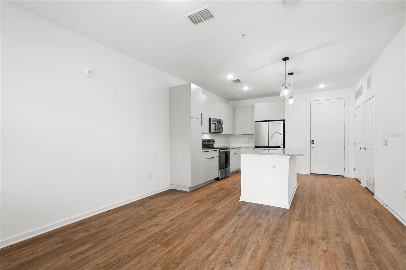 LUNARA APARTMENTS - Residential Lease