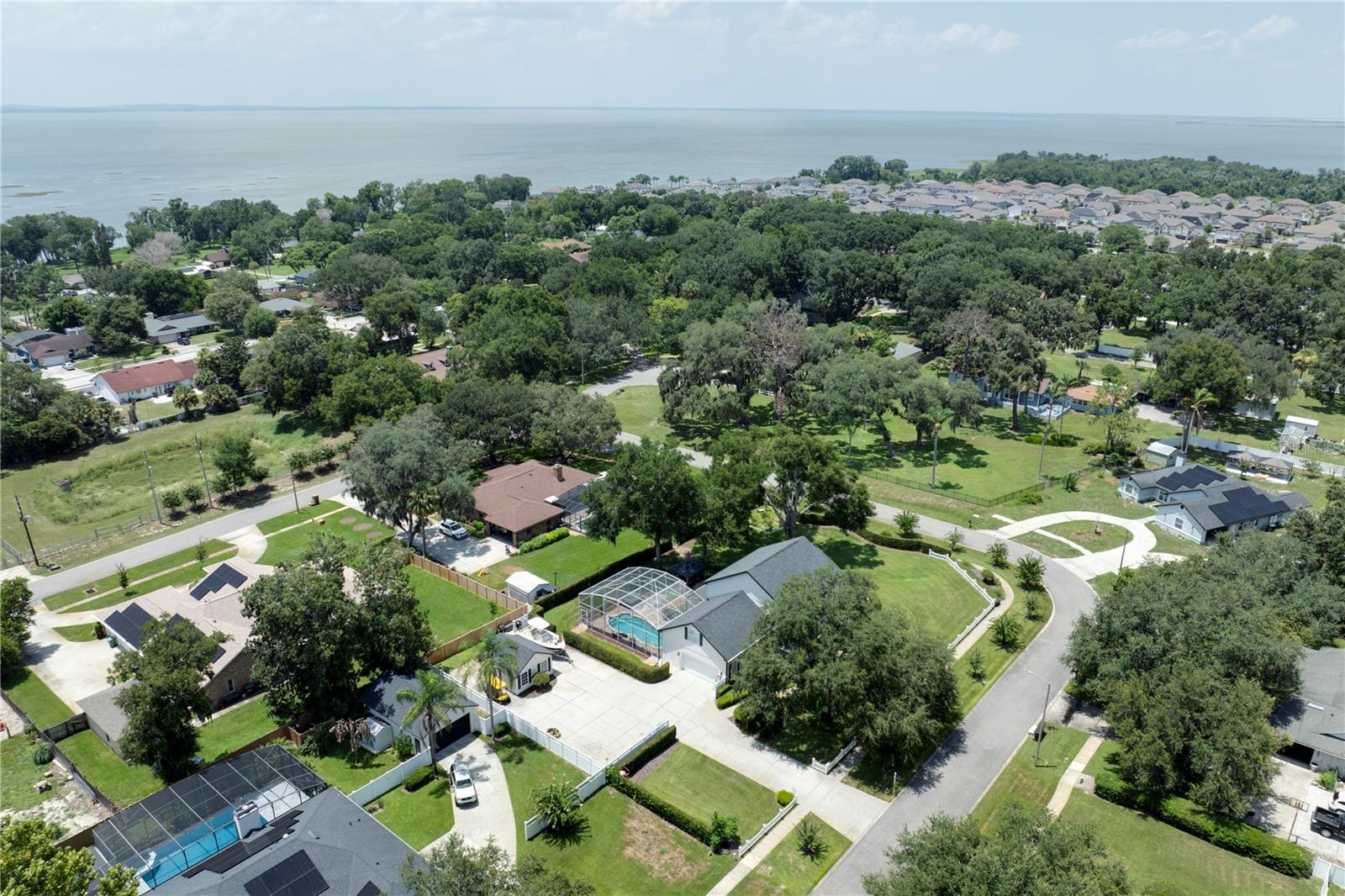 HILLCREST - Residential