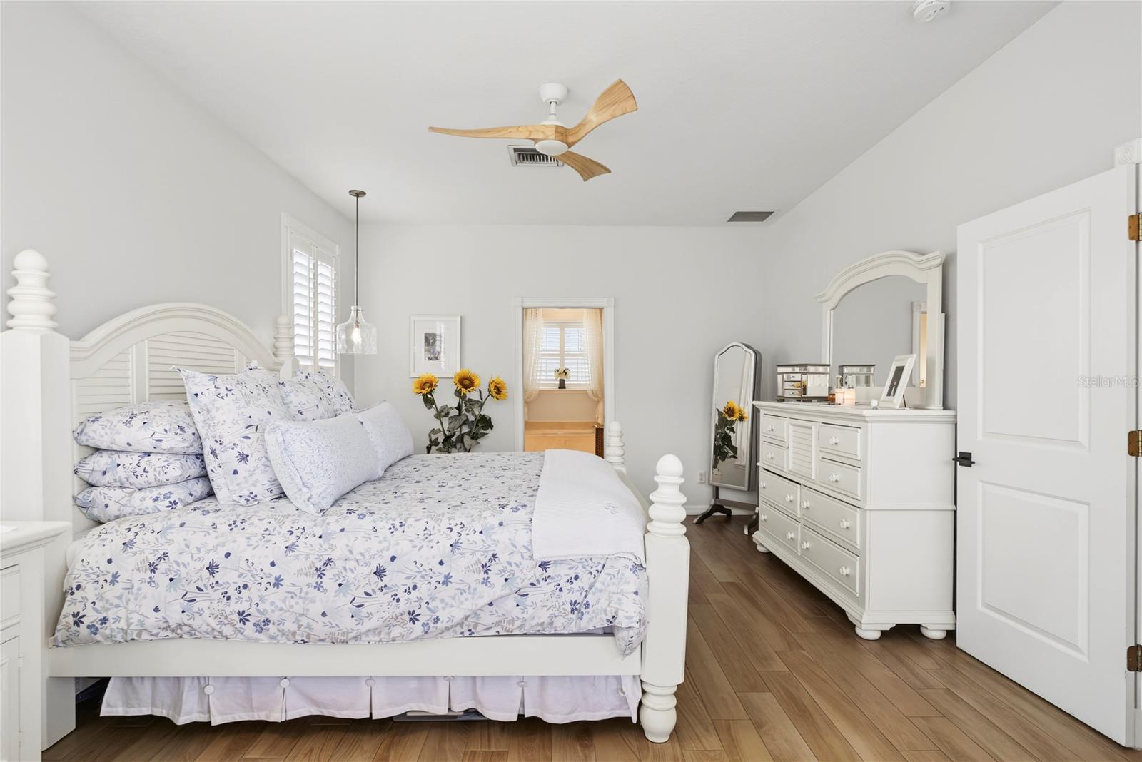 HILLCREST - Residential