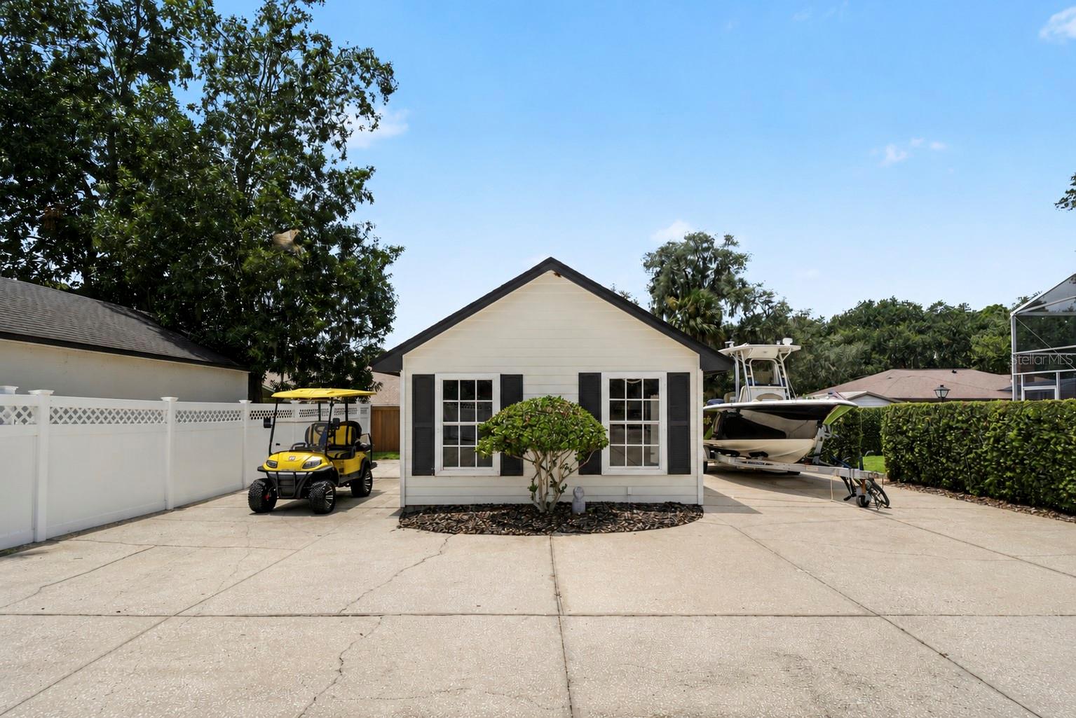 HILLCREST - Residential