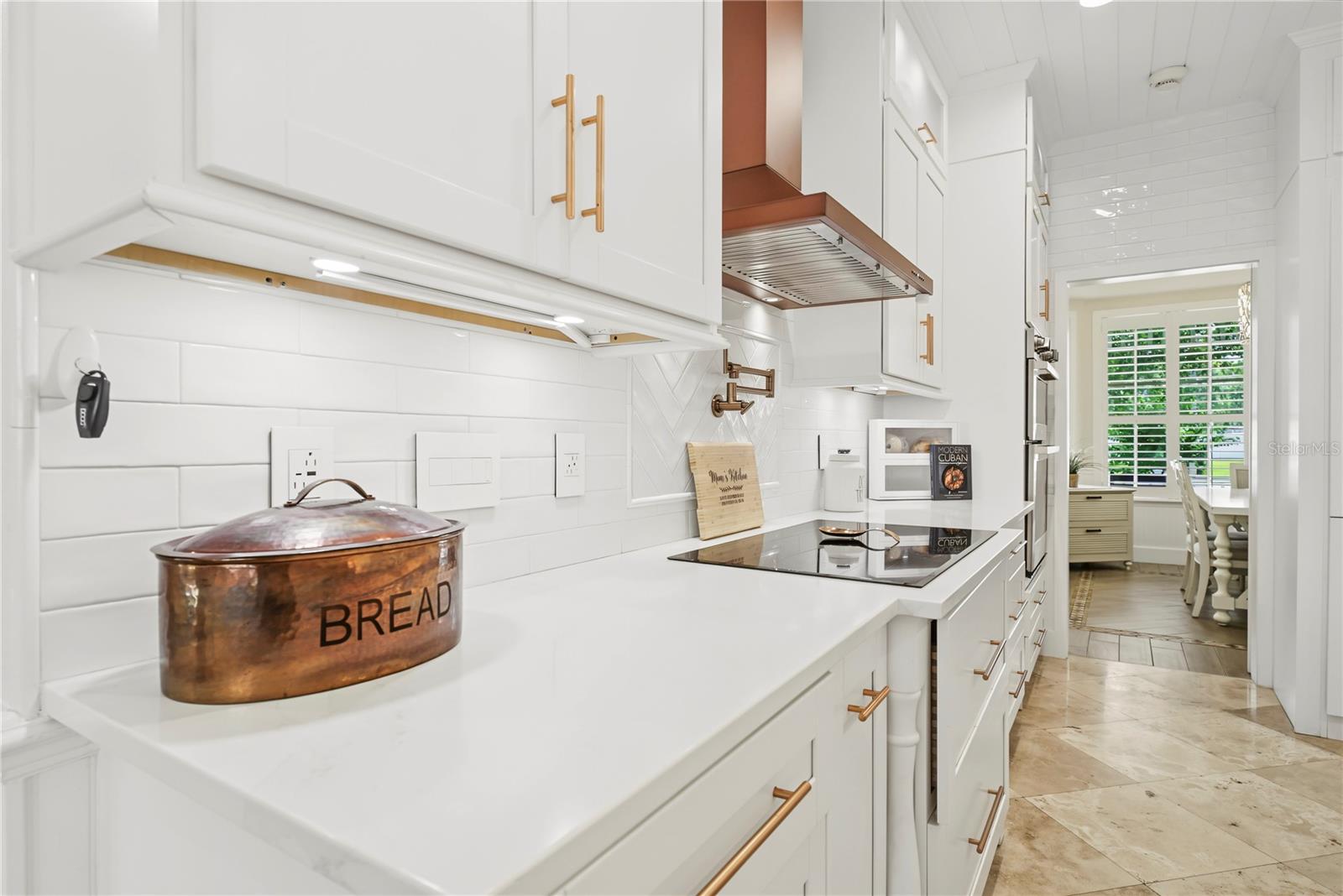 HILLCREST - Residential