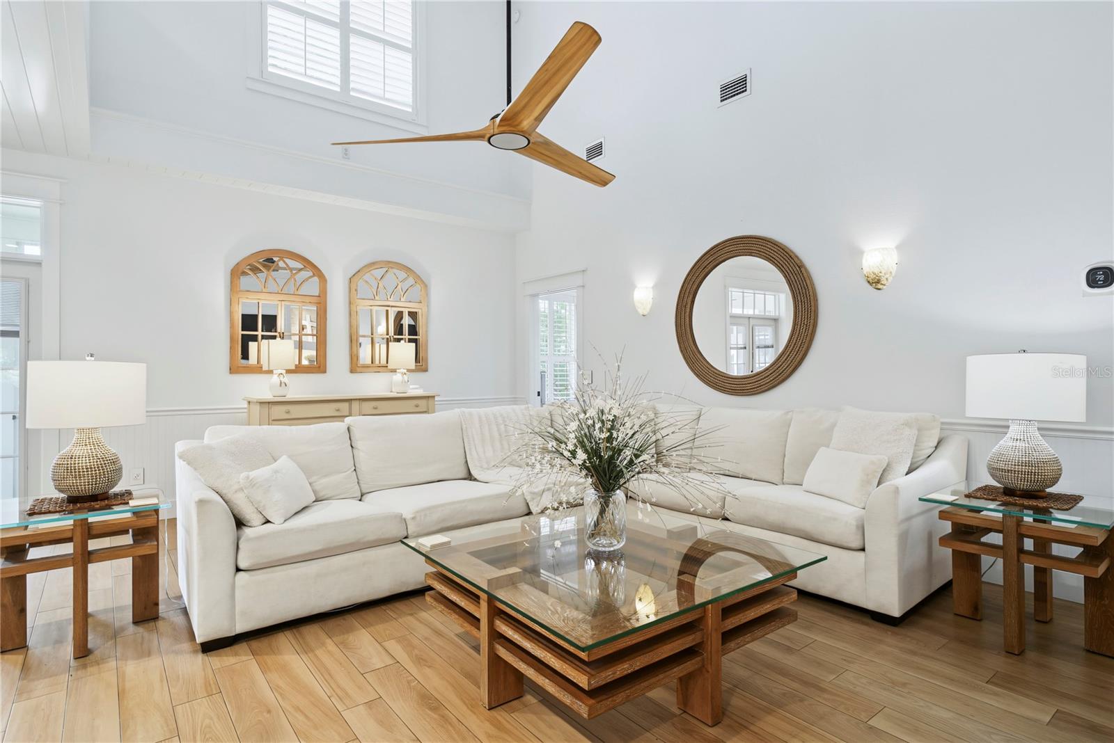 HILLCREST - Residential