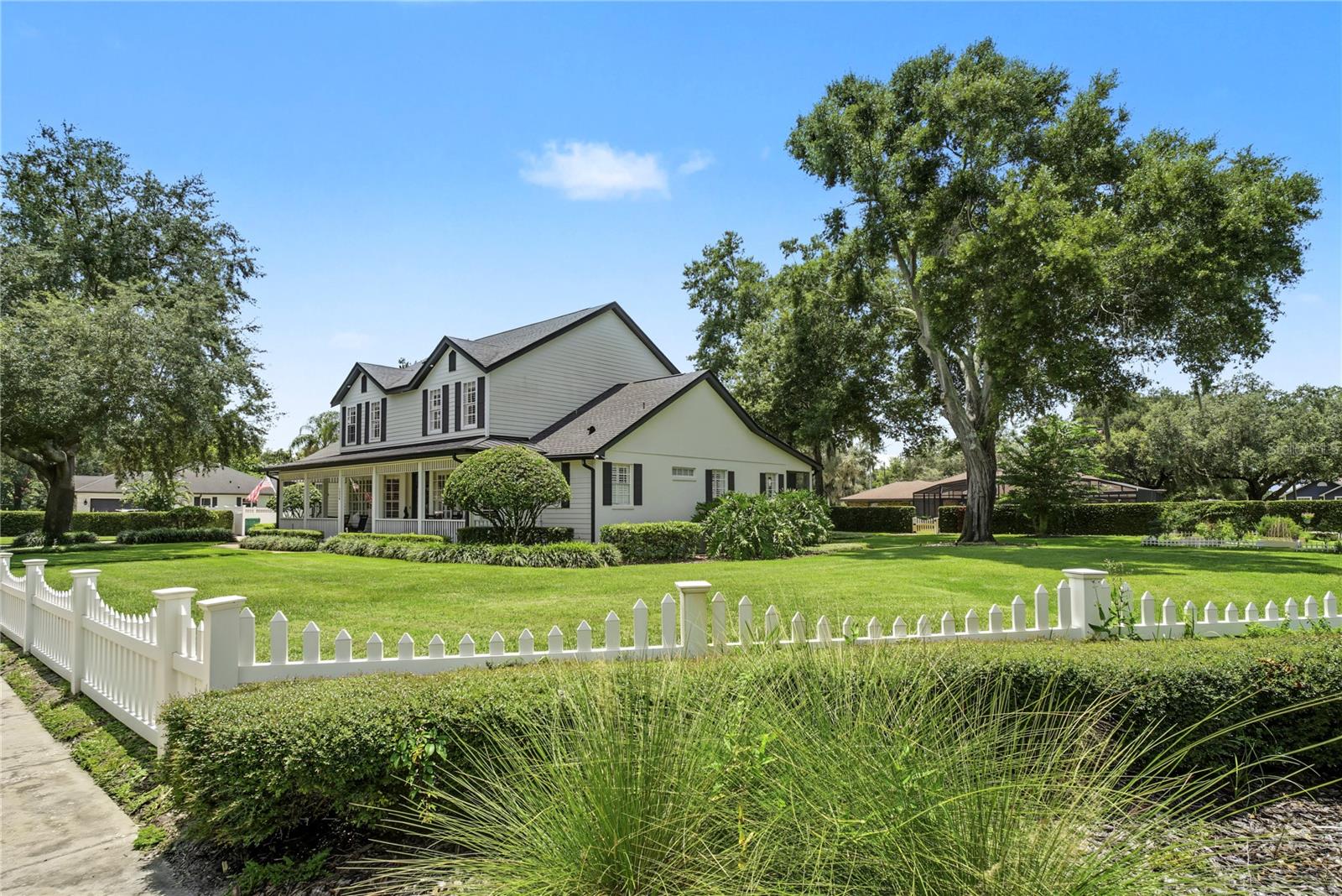 HILLCREST - Residential