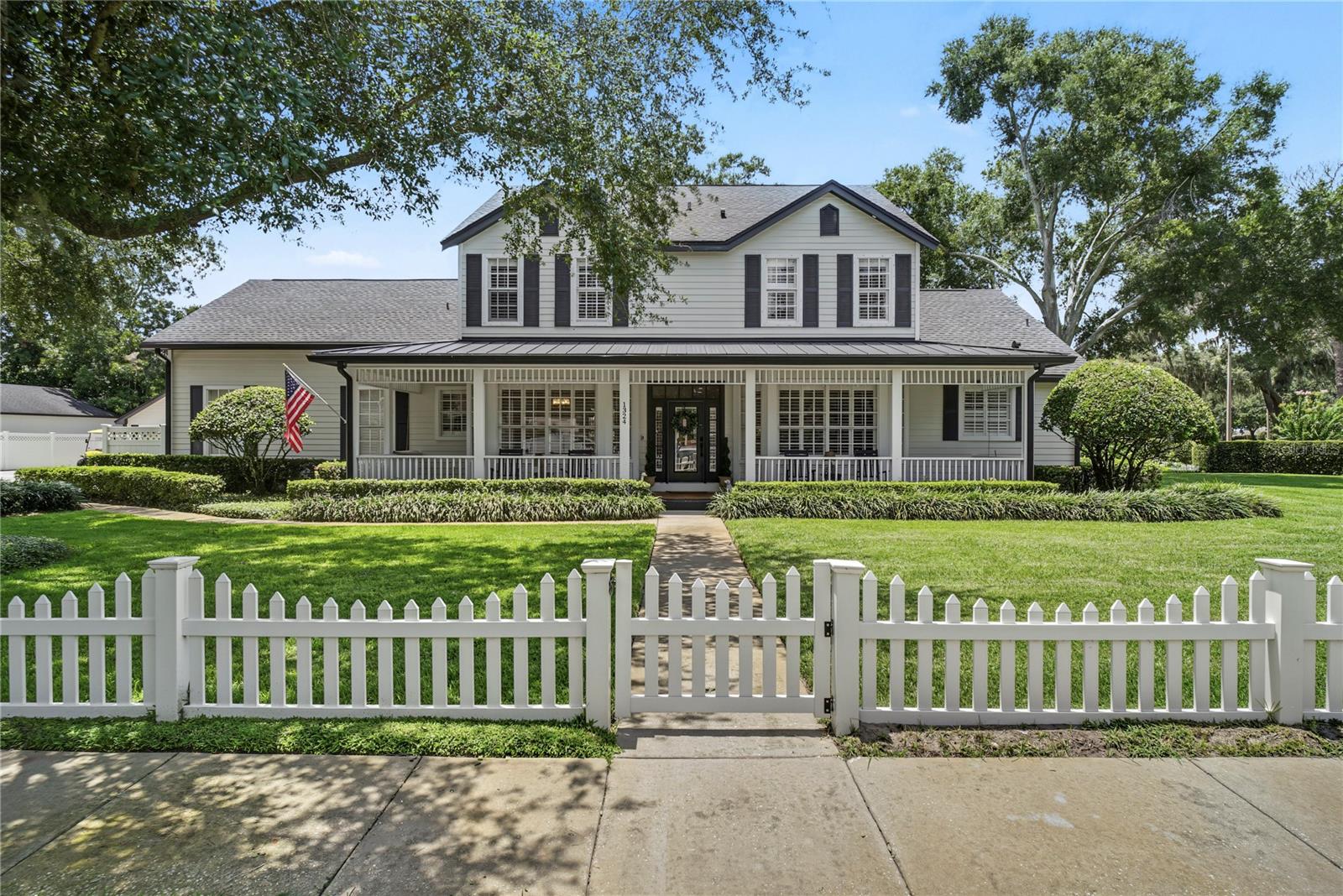 HILLCREST - Residential