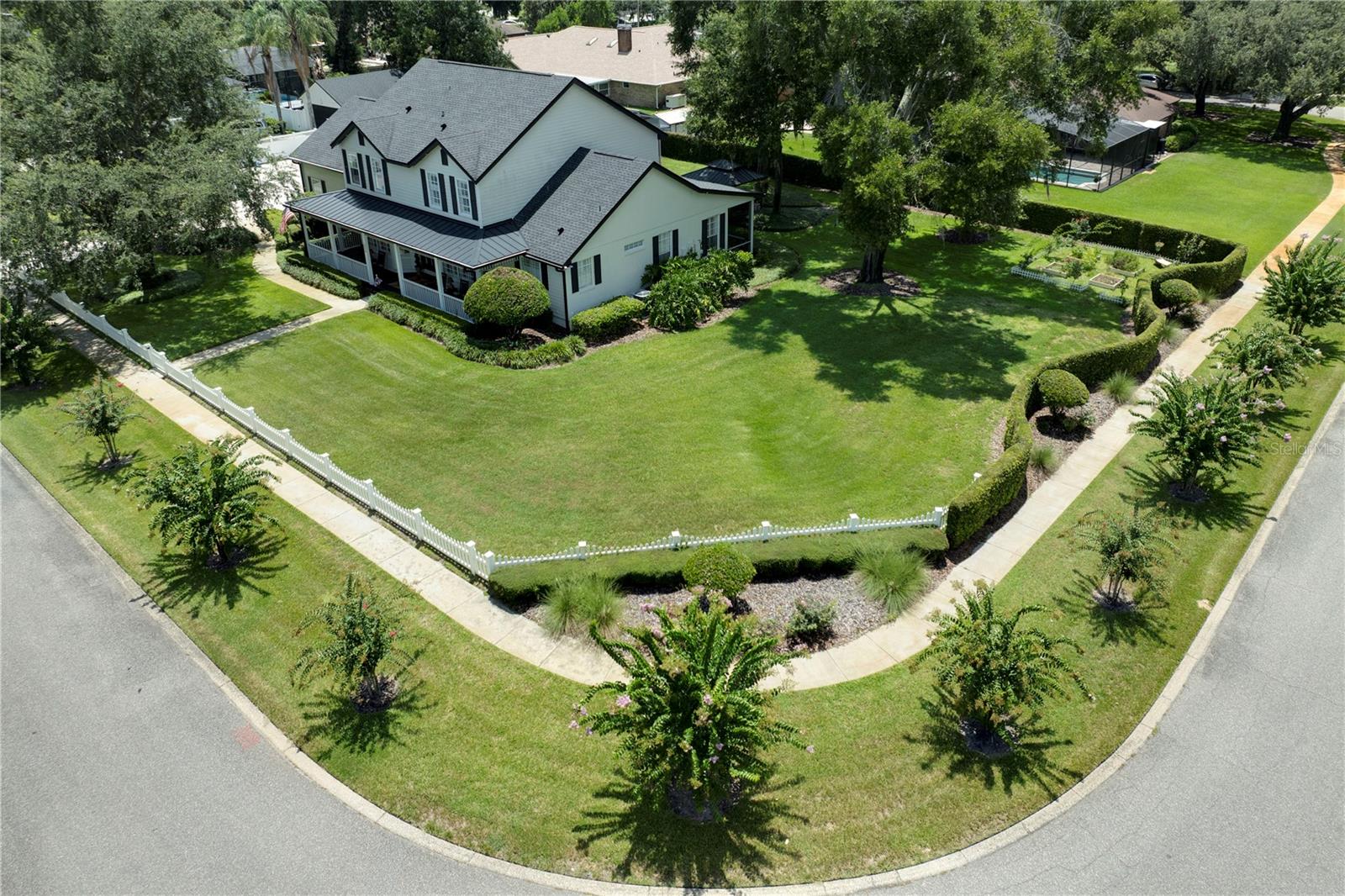 HILLCREST - Residential