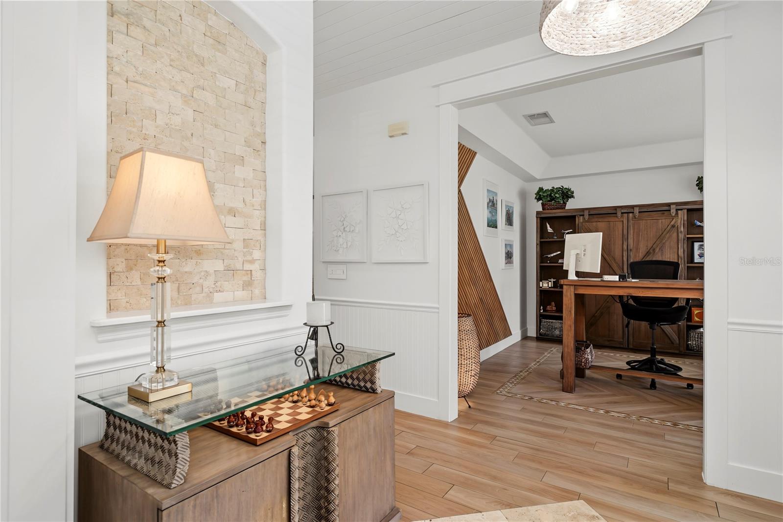 HILLCREST - Residential