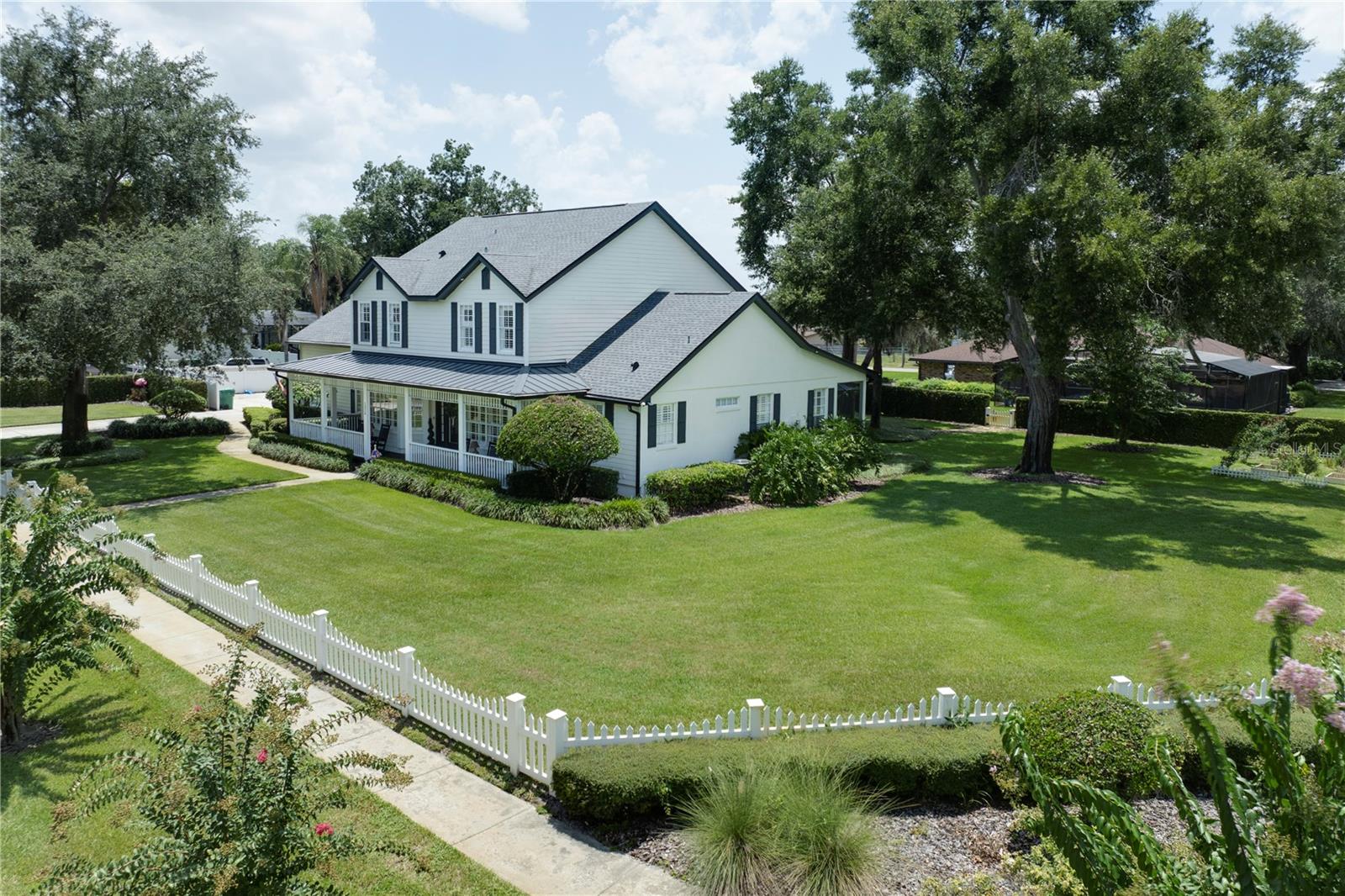 HILLCREST - Residential
