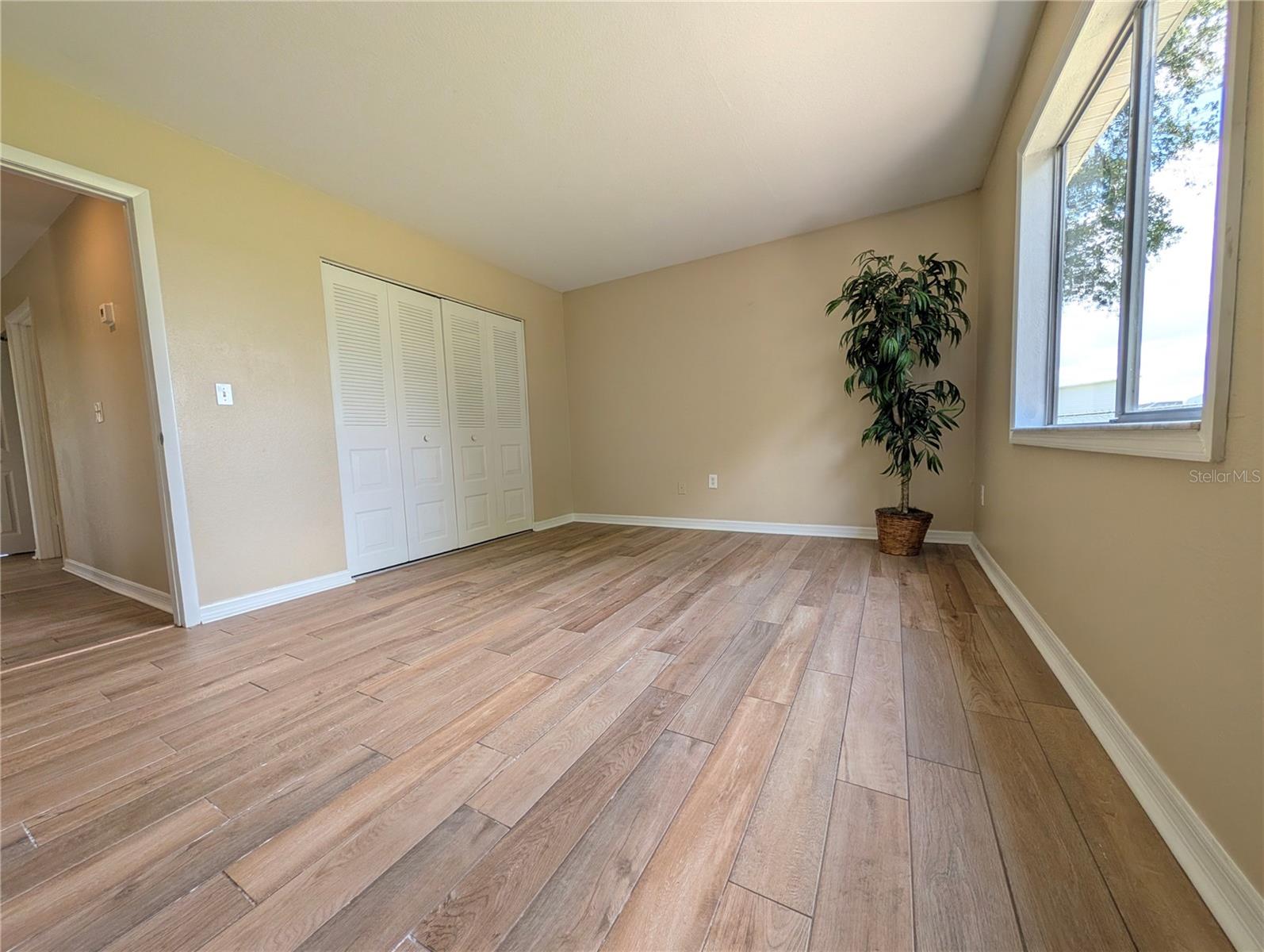 PORT CHARLOTTE SUB 52 - Residential Lease