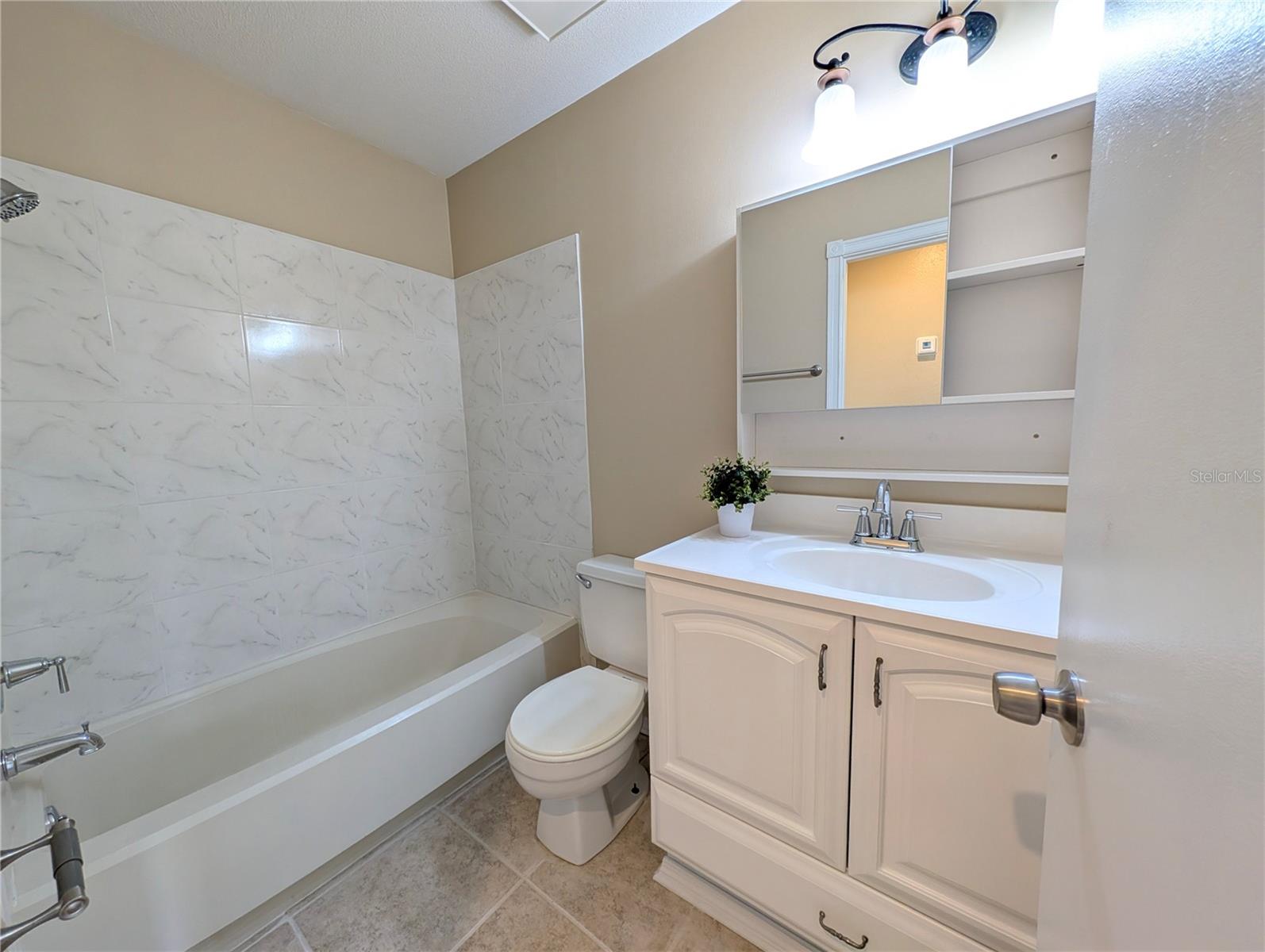 PORT CHARLOTTE SUB 52 - Residential Lease