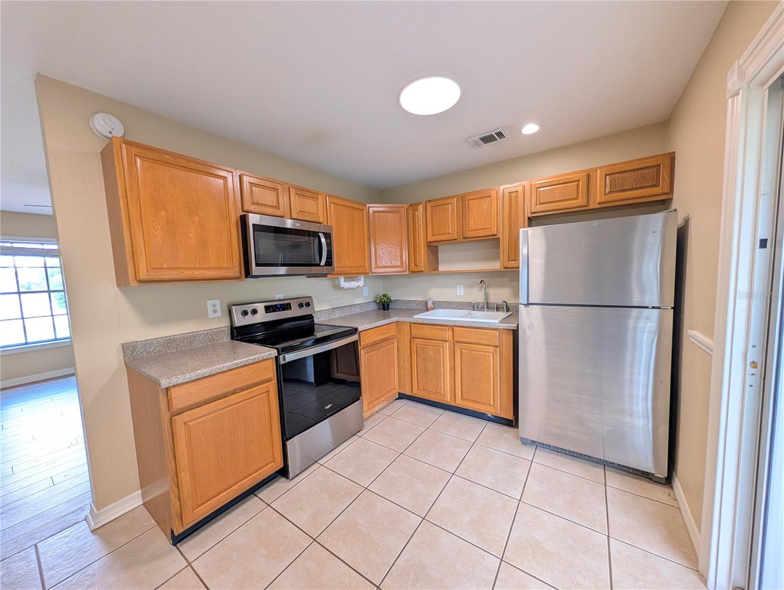 PORT CHARLOTTE SUB 52 - Residential Lease