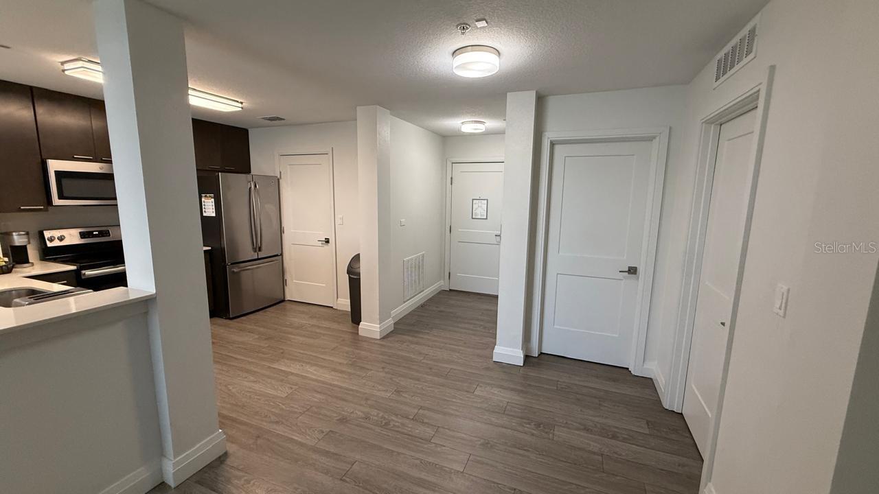 GROVE RESIDENCE & SPA HOTEL CONDO 3 - Residential