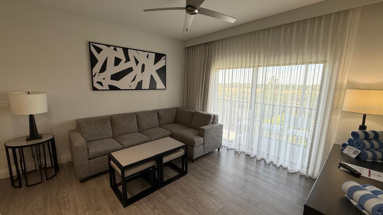 GROVE RESIDENCE & SPA HOTEL CONDO 3 - Residential