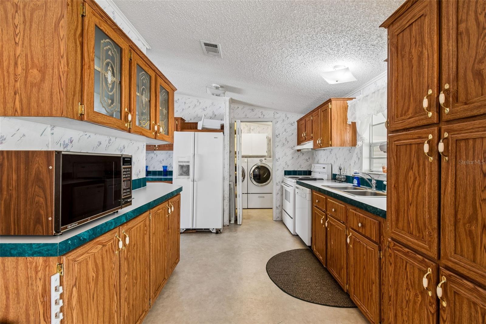 PALM ESTATES 3RD ADD - Residential