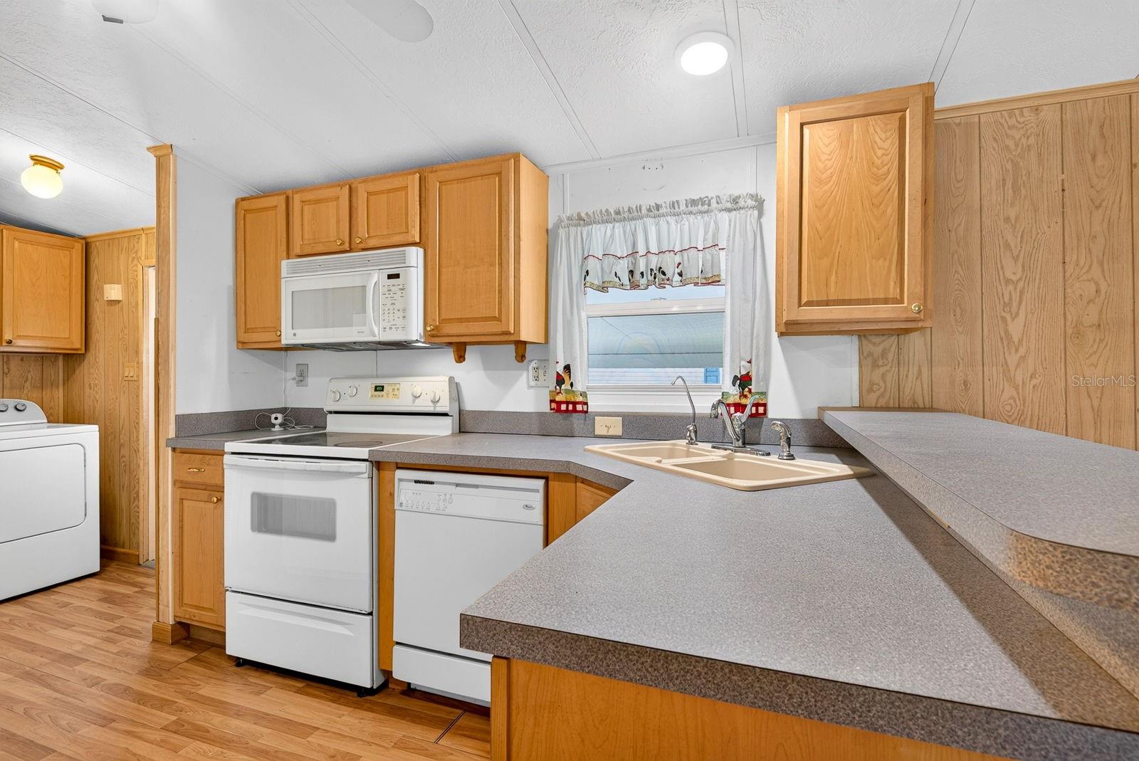PINEY POINT HOMEOWNERS CO-OP - Residential
