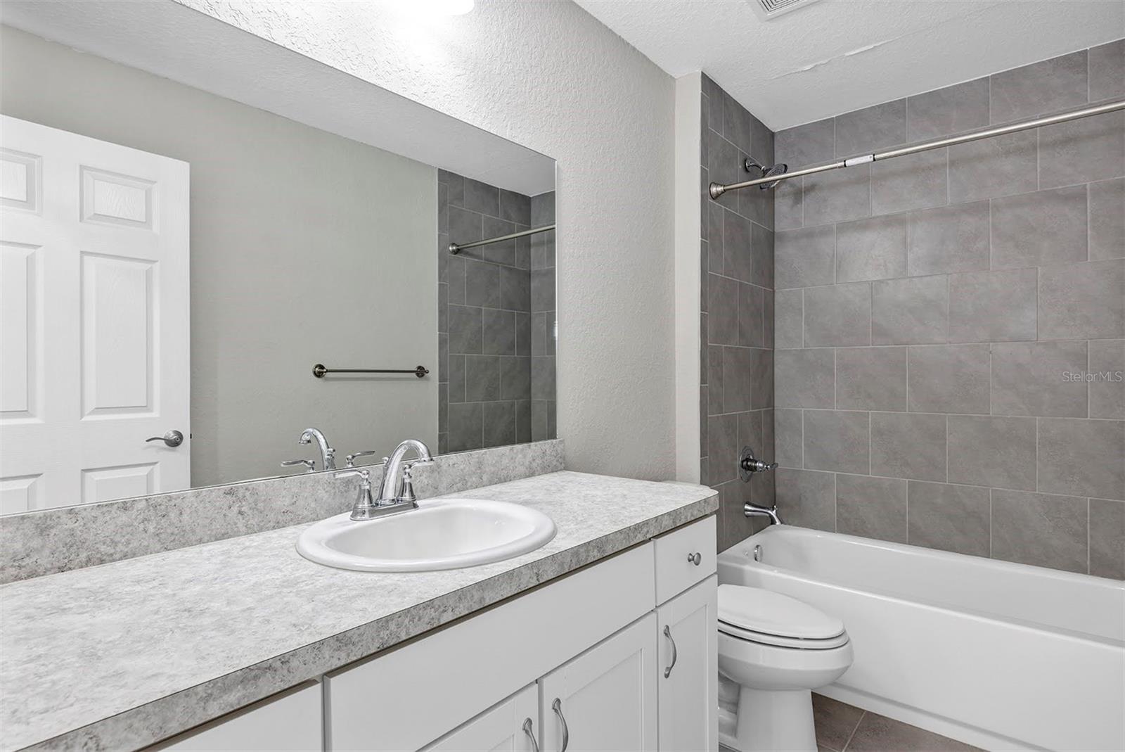 RAINBOW LAKES ESTATE - Residential