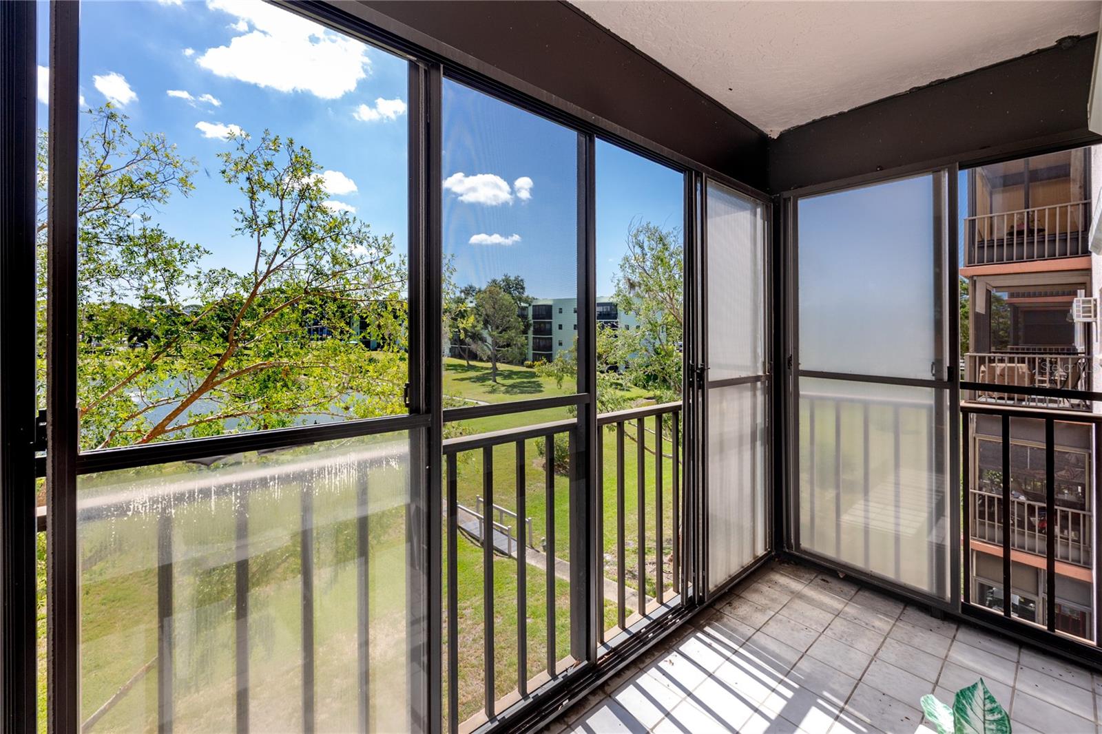 TERRACE PARK OF FIVE TOWNS - Residential
