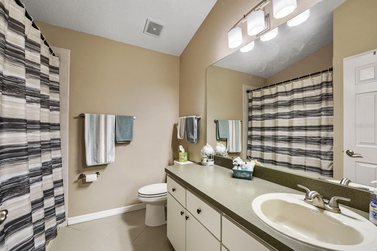 RIVER RIDGE COUNTRY CLUB PH 01 UNIT 02A - Residential