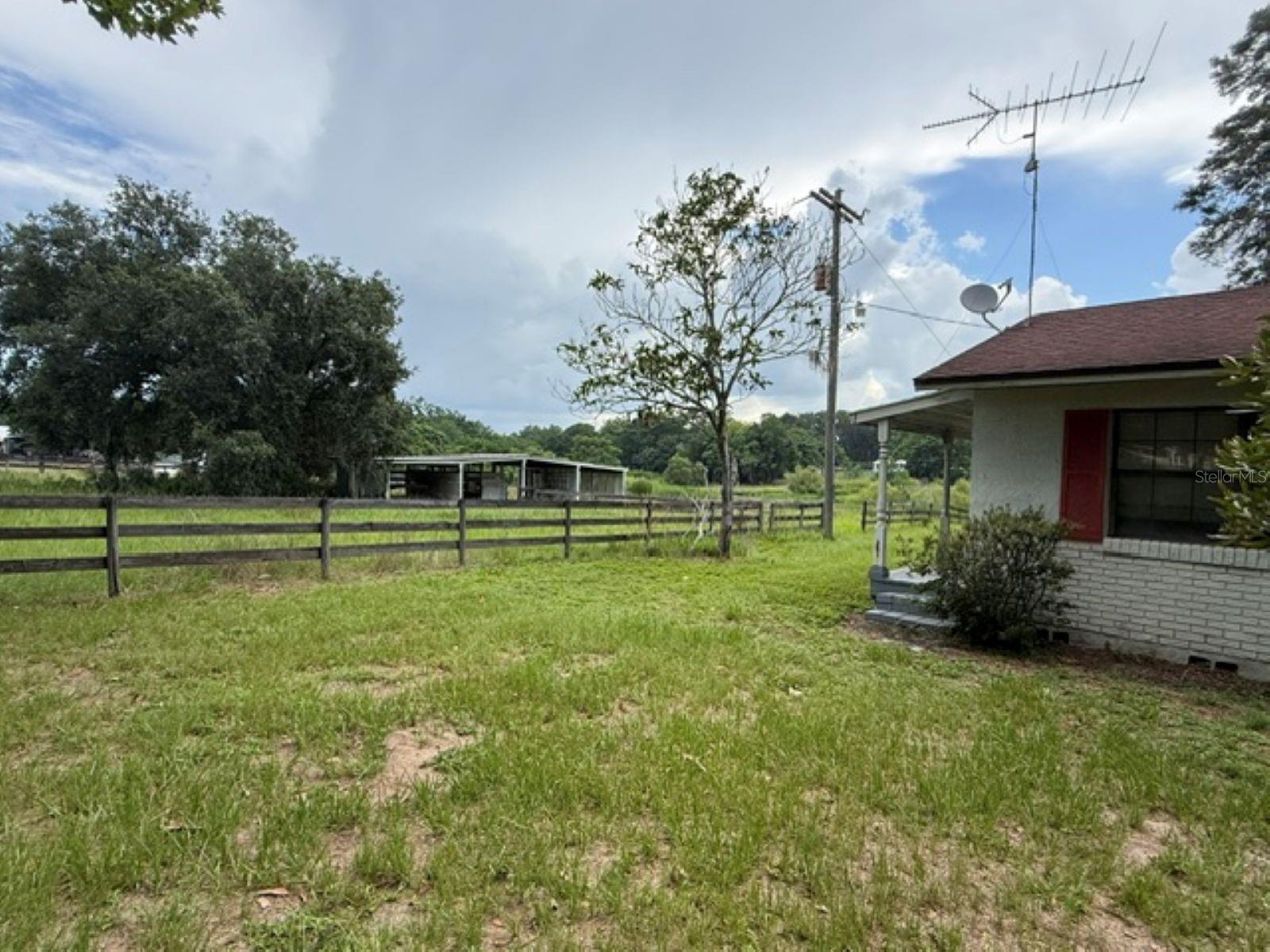 QUAIL LAKE - Residential