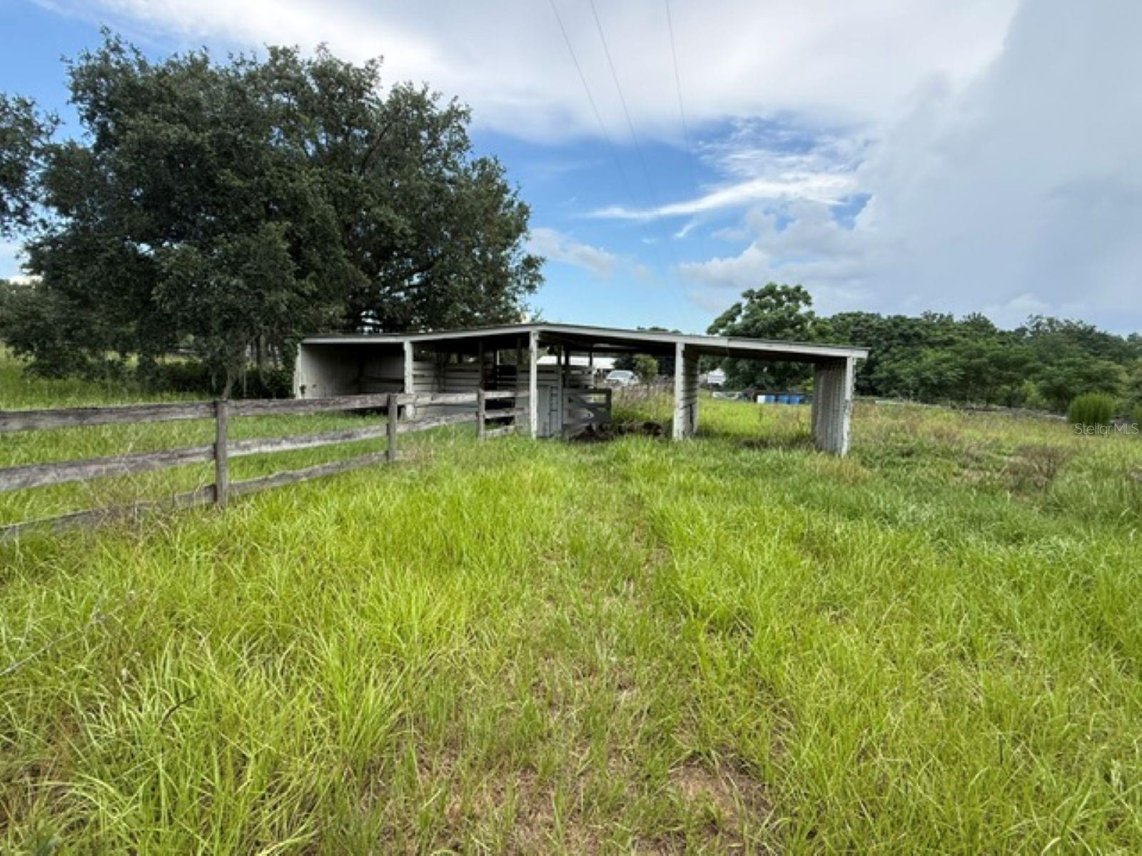 QUAIL LAKE - Residential