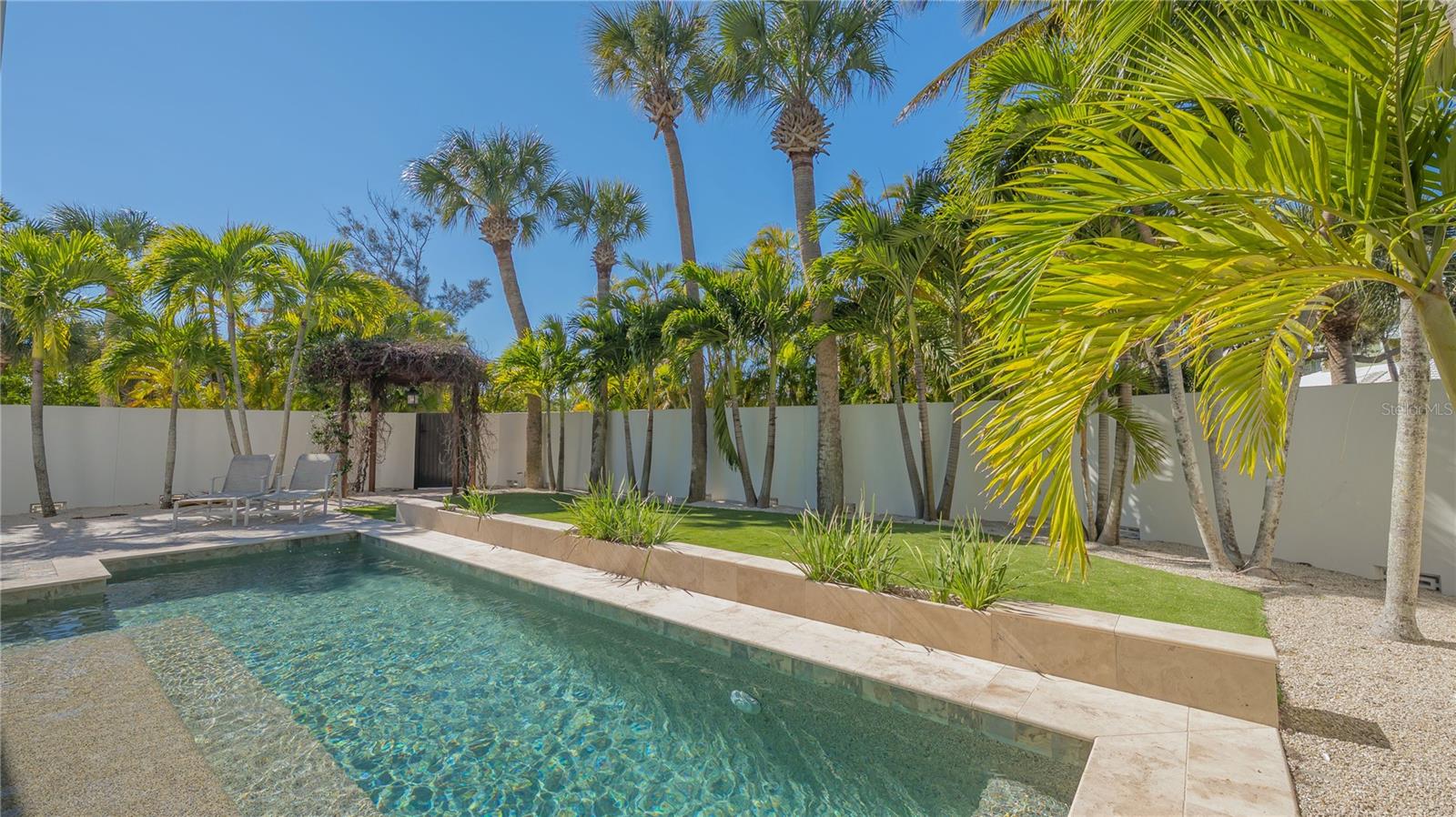 SARASOTA BEACH - Residential