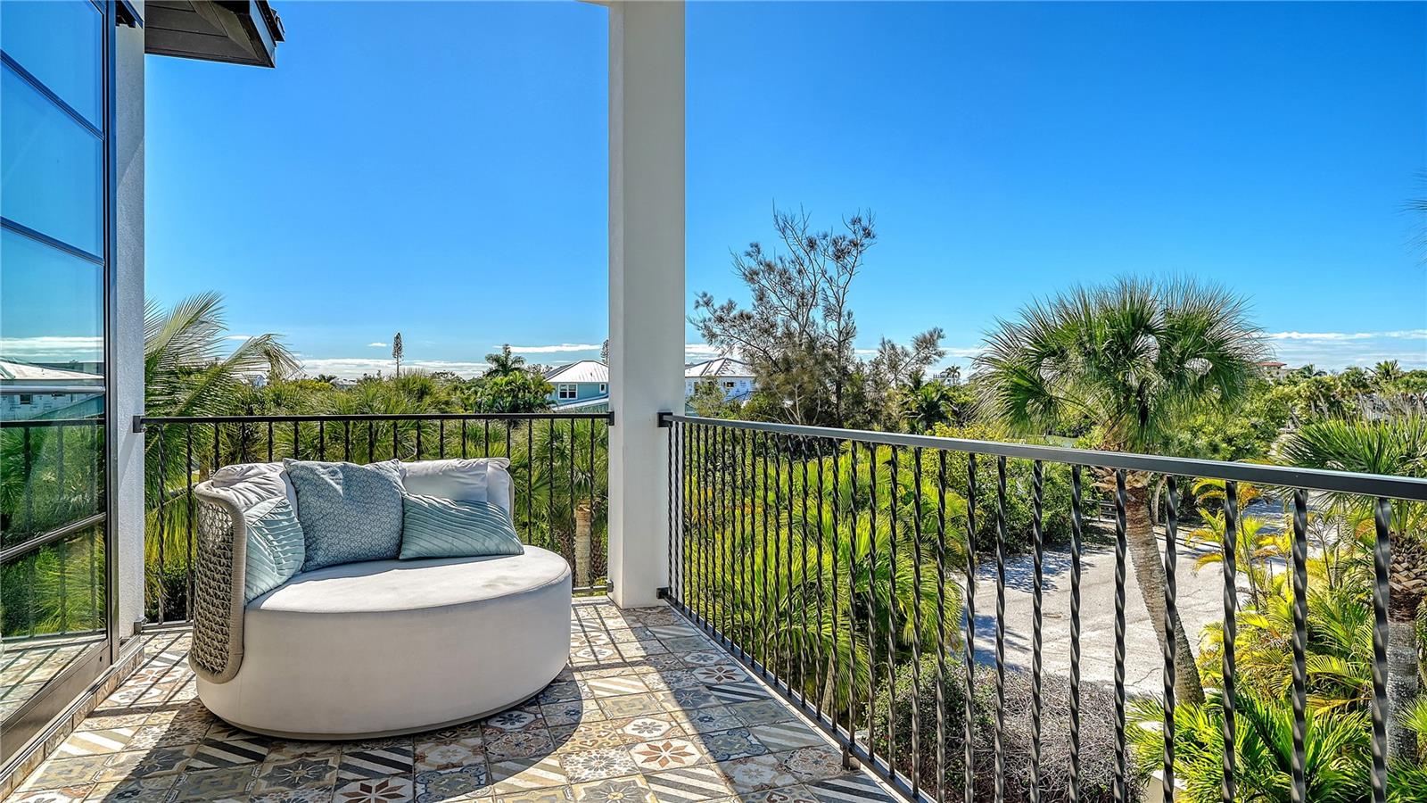 SARASOTA BEACH - Residential