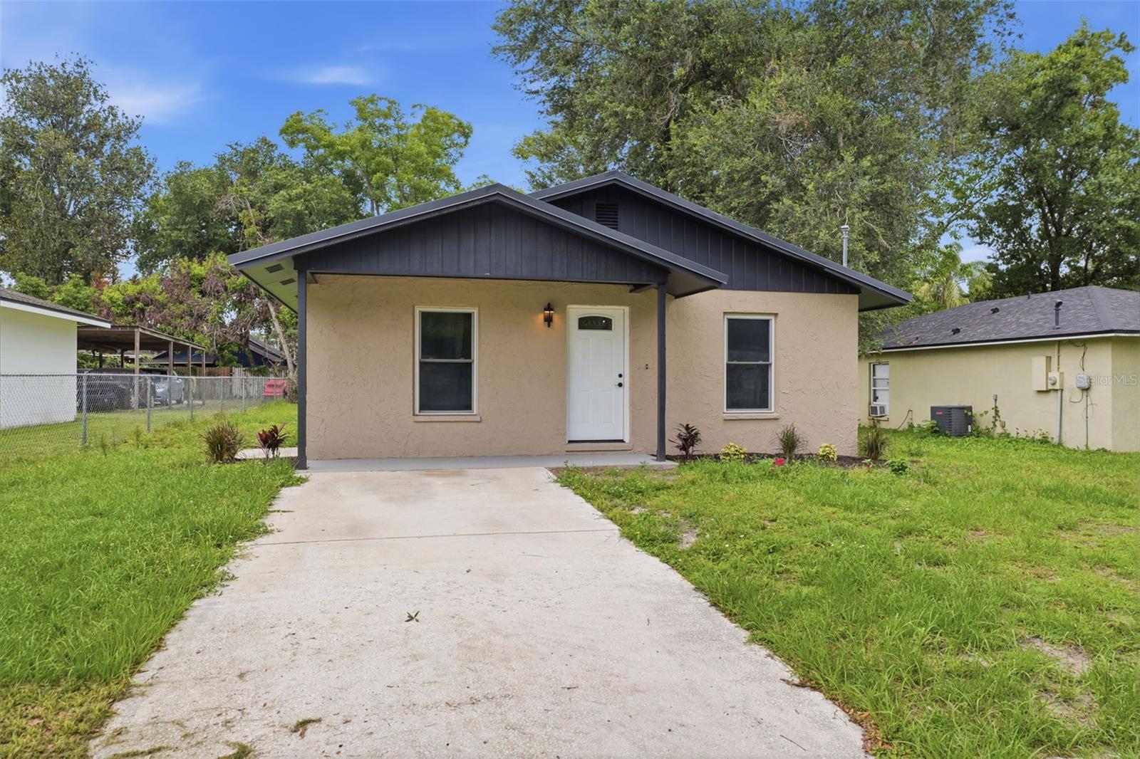 HILLSBORO PARK - Residential