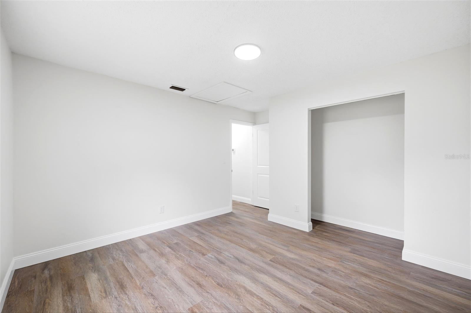HILLSBORO PARK - Residential