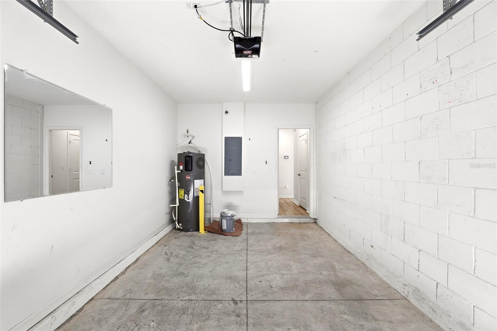 LANDINGS AT RIVERBEND - Residential Lease