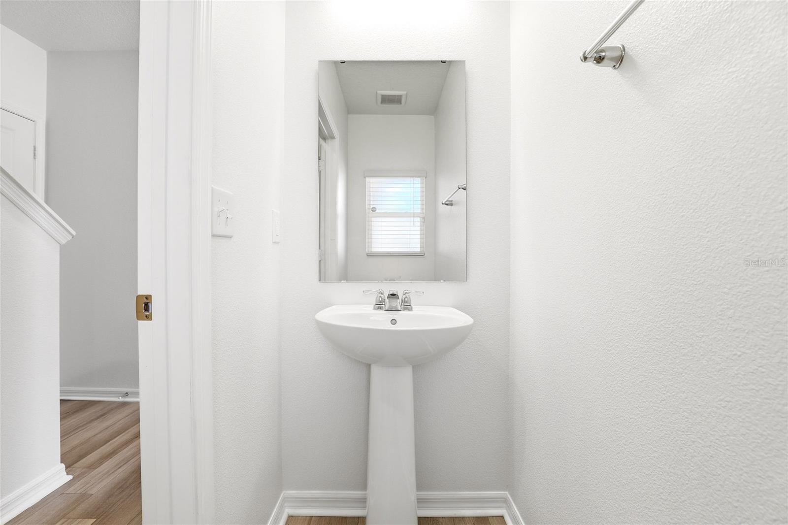 LANDINGS AT RIVERBEND - Residential Lease