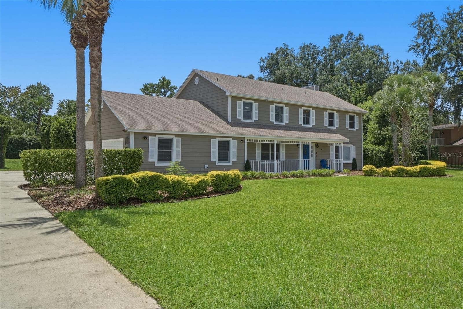 WHISPERING WINDS - Residential