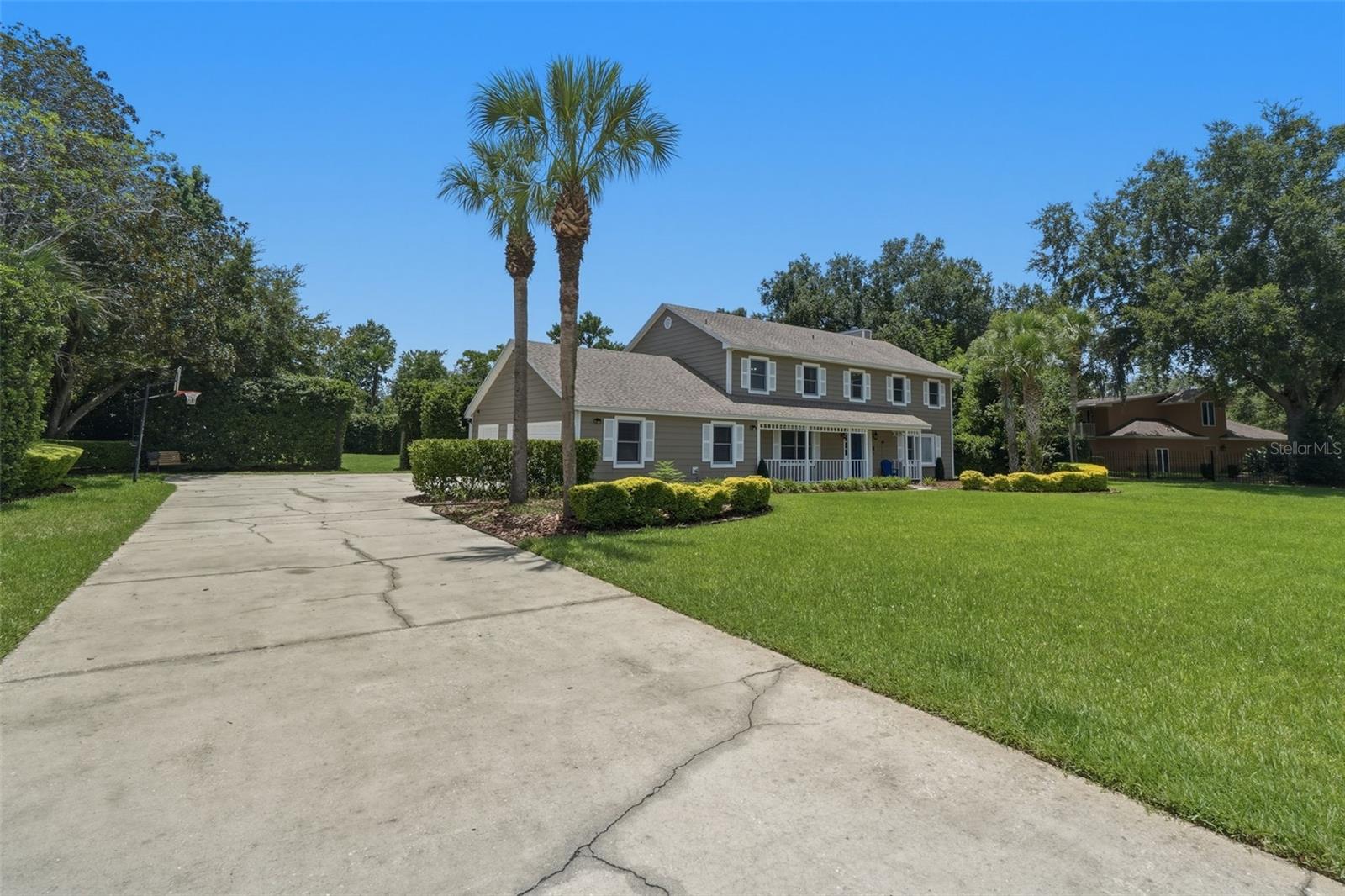 WHISPERING WINDS - Residential