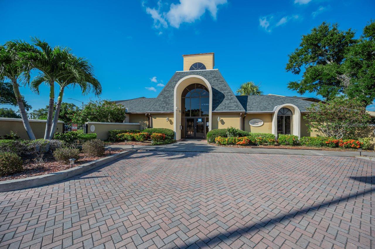 BELLA VISTA ON LAKE - Residential