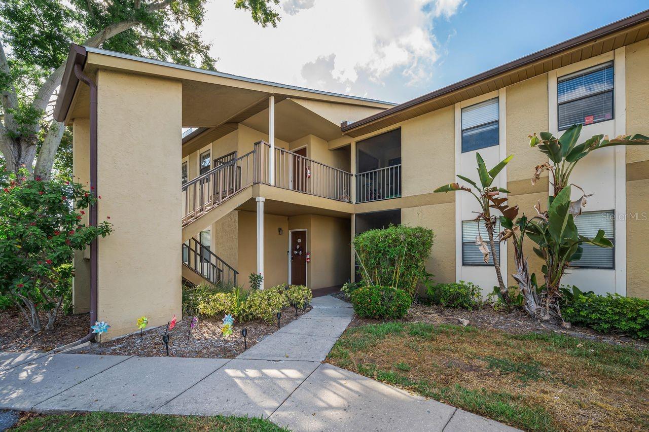 BELLA VISTA ON LAKE - Residential