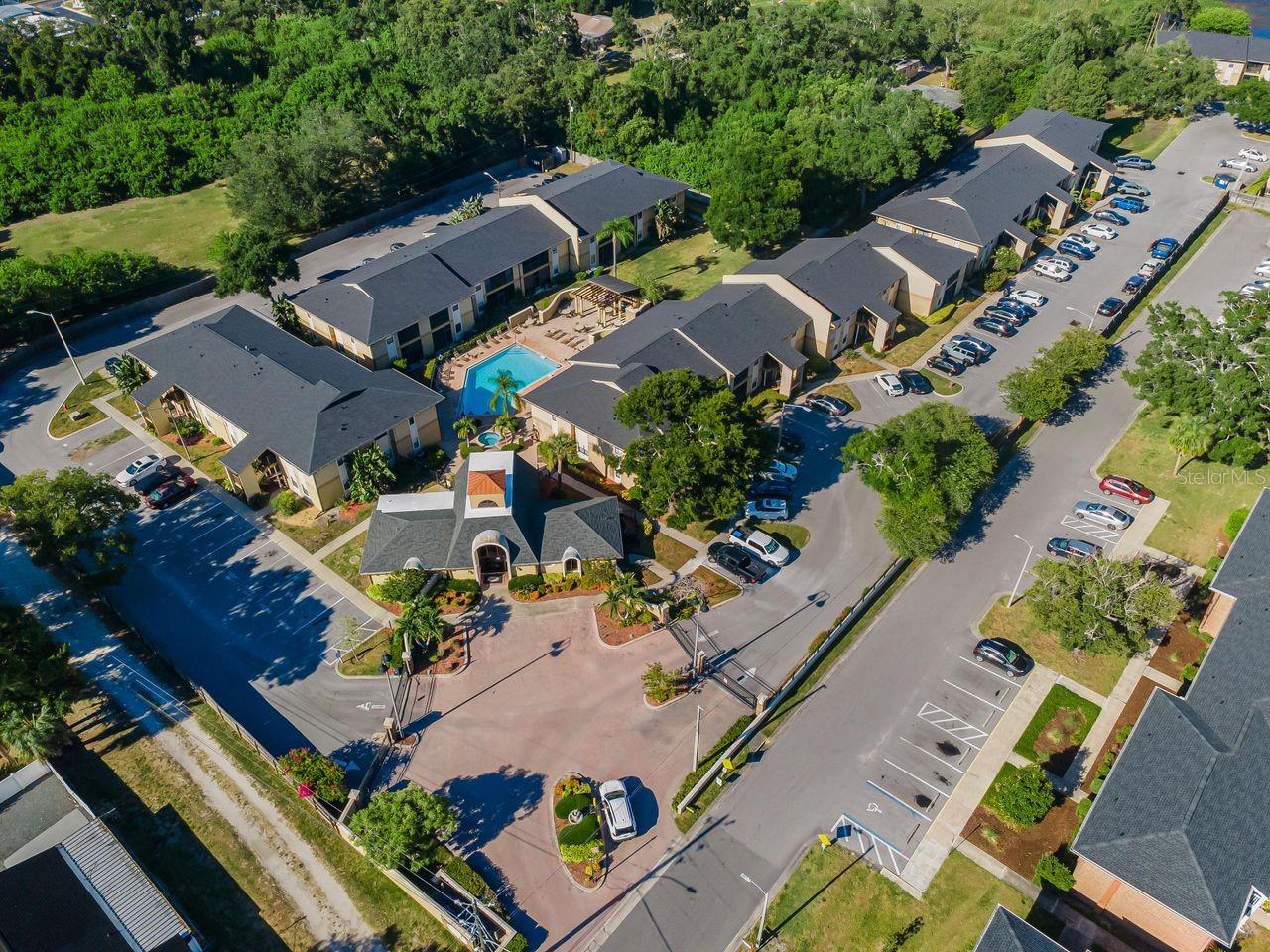 BELLA VISTA ON LAKE - Residential