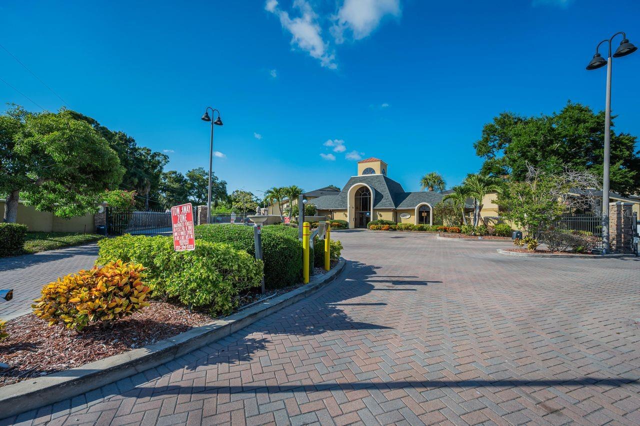 BELLA VISTA ON LAKE - Residential